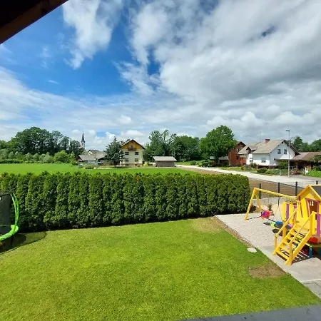 Apartma Zirovnik Lägenhet