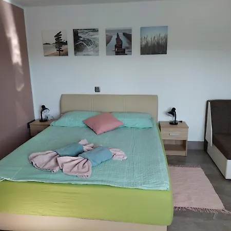 Apartma Zirovnik Lägenhet *