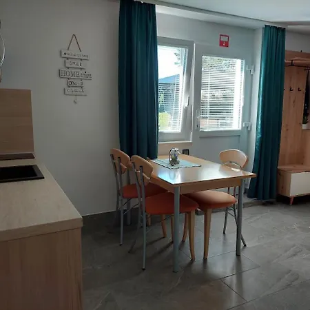 Apartma Zirovnik 公寓 戈雷尼斯卡地区采尔克列