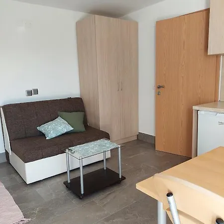 Apartma Zirovnik