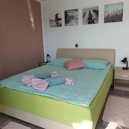 公寓 Apartma Zirovnik *