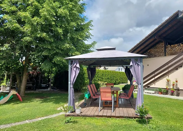 Apartma Zirovnik Lägenhet *