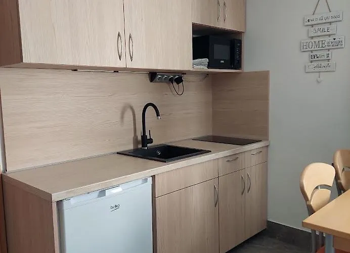 Apartma Zirovnik Lägenhet